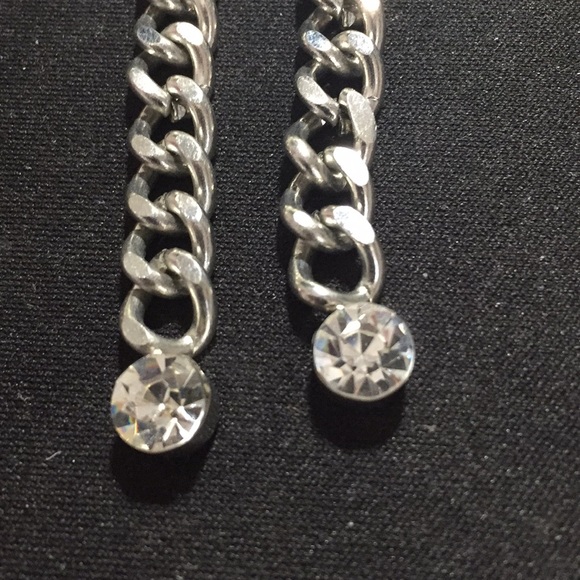 Jewelry - Picture 2 of 3